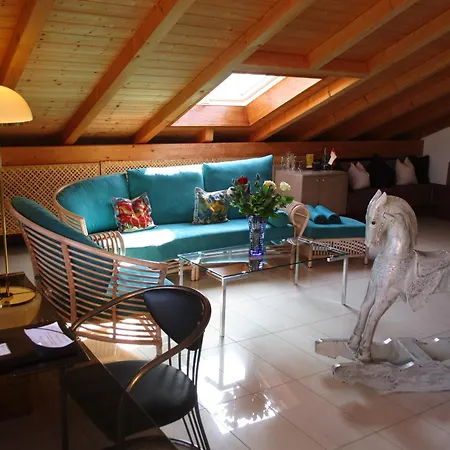 Apartahotel Chalet Valley 3*