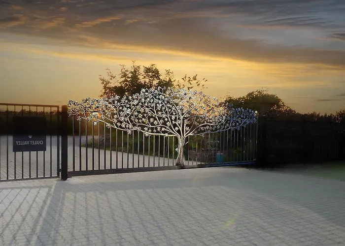 Aparthotel Chalet Valley 3*